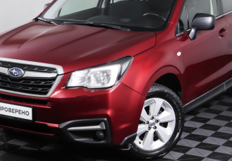 Подержанный автомобиль Subaru Forester Suv 2017 года (25 фото)