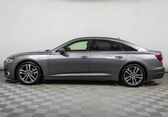 Подержанный автомобиль Audi A6 Sedan 2019 года (8 фото)