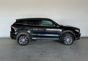 Подержанный автомобиль Geely Atlas Pro 2024 года (7 фото)