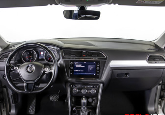 Подержанный автомобиль Volkswagen Tiguan 2018 года (10 фото)