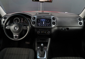 Подержанный автомобиль Volkswagen Tiguan 2013 года (9 фото)