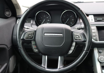 Подержанный автомобиль Land Rover Range Rover Evoque 2015 года (14 фото)