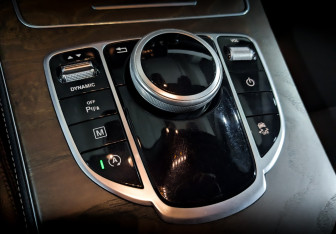 Подержанный автомобиль Mercedes-Benz GLC Coupe 2018 года (28 фото)