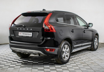 Подержанный автомобиль Volvo XC60 2010 года (5 фото)