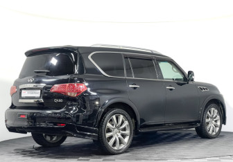 Подержанный автомобиль Infiniti QX80 2014 года (5 фото)