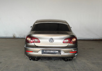 Подержанный автомобиль Volkswagen Passat CC 2009 года (5 фото)