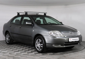 Подержанный автомобиль Toyota Corolla Sedan 2004 года (3 фото)
