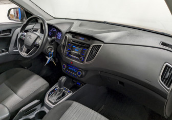 Подержанный автомобиль Hyundai Creta 2018 года (19 фото)