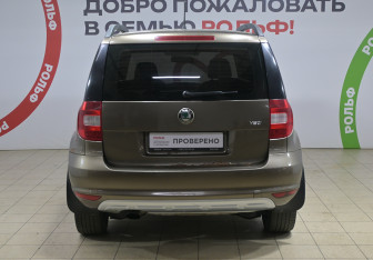 Подержанный автомобиль Skoda Yeti 2011 года (5 фото)