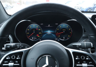 Подержанный автомобиль Mercedes-Benz GLC Coupe 2021 года (11 фото)