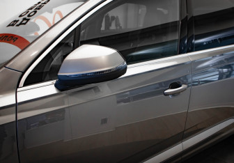 Подержанный автомобиль Audi Q7 2016 года (39 фото)