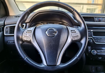 Подержанный автомобиль Nissan Qashqai 2018 года (15 фото)