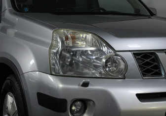 Подержанный автомобиль Nissan X-Trail 2009 года (14 фото)