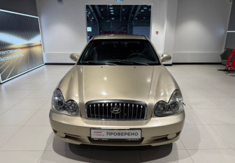 Подержанный автомобиль Hyundai Sonata 2004 года (2 фото)