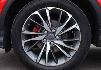 Подержанный автомобиль Geely Coolray 2020 года (22 фото)