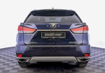 Подержанный автомобиль Lexus RX 2020 года (6 фото)