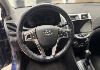 Подержанный автомобиль Hyundai Solaris Sedan 2015 года (14 фото)