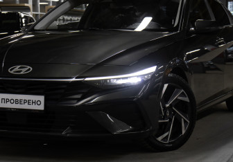 Подержанный автомобиль Hyundai Elantra Sedan 2024 года (22 фото)