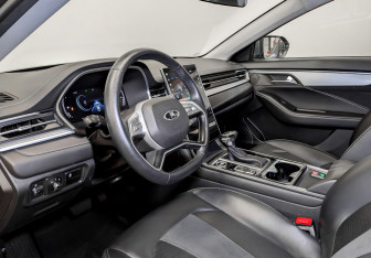 Подержанный автомобиль Москвич 6 2023 года (16 фото)