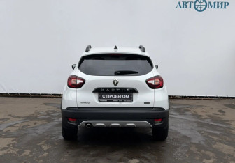 Подержанный автомобиль Renault Kaptur 2019 года (6 фото)
