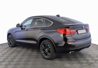 Подержанный автомобиль BMW X4 2017 года (7 фото)