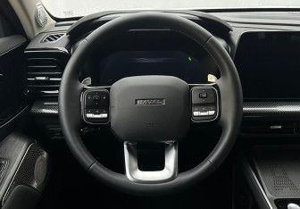 Подержанный автомобиль Haval H3 2024 года (12 фото)