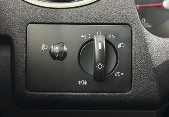 Подержанный автомобиль Ford Focus Hatchback 2005 года (17 фото)