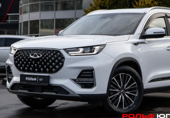 Подержанный автомобиль Chery Tiggo 8 Pro 2021 года (14 фото)