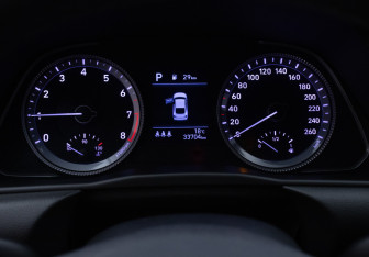 Подержанный автомобиль Hyundai Sonata 2022 года (12 фото)