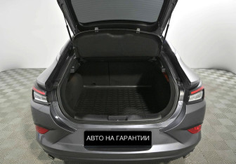 Подержанный автомобиль JAC J7 2022 года (12 фото)