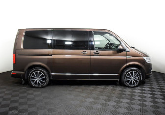 Подержанный автомобиль Volkswagen Multivan 2016 года (4 фото)