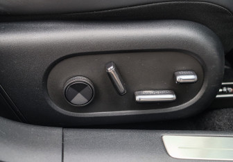 Подержанный автомобиль Zeekr 007 2024 года (8 фото)