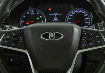 Подержанный автомобиль Москвич 3 2023 года (12 фото)