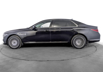 Подержанный автомобиль Genesis G90 2021 года (8 фото)