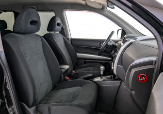 Подержанный автомобиль Nissan X-Trail 2013 года (24 фото)