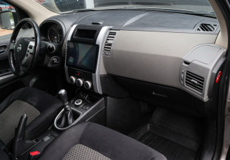Подержанный автомобиль Nissan X-Trail 2008 года (7 фото)