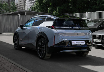 Подержанный автомобиль Zeekr X 2023 года (6 фото)