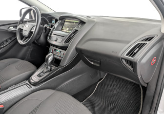 Подержанный автомобиль Ford Focus Sedan 2016 года (11 фото)