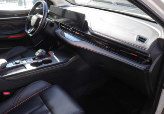 Подержанный автомобиль Omoda S5 GT 2023 года (8 фото)