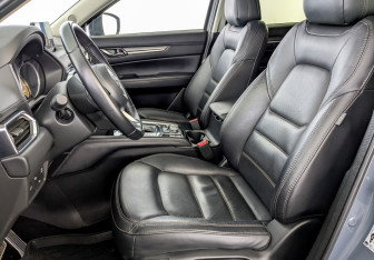 Подержанный автомобиль Mazda CX-5 2020 года (20 фото)