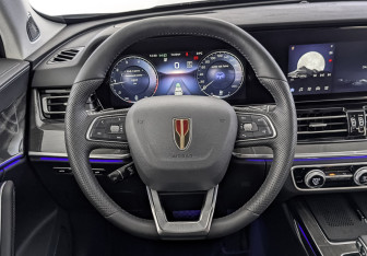 Подержанный автомобиль Hongqi HS5 2024 года (22 фото)