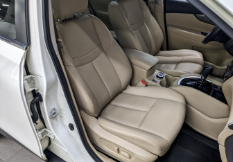 Подержанный автомобиль Nissan X-Trail 2018 года (22 фото)