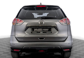 Подержанный автомобиль Nissan X-Trail 2018 года (6 фото)