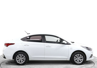 Подержанный автомобиль Hyundai Solaris Sedan 2019 года (4 фото)