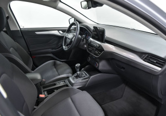 Подержанный автомобиль Ford Focus Wagon 2019 года (5 фото)