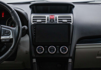 Подержанный автомобиль Subaru Forester Suv 2016 года (14 фото)