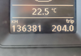 Подержанный автомобиль Volkswagen Golf Plus 2011 года (18 фото)