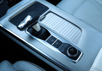 Подержанный автомобиль Exeed VX 2022 года (19 фото)