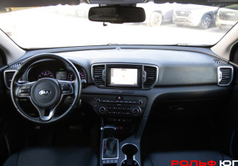 Подержанный автомобиль Kia Sportage 2017 года (11 фото)