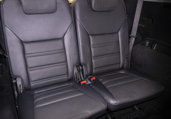 Подержанный автомобиль Kia Sorento 2017 года (12 фото)